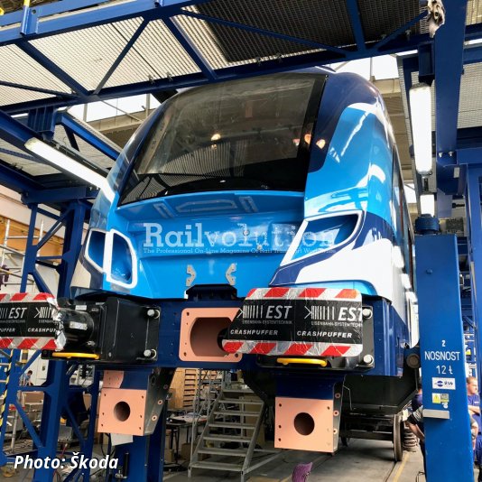 Double-Deck Push-Pull Trains For ČD Take Shape