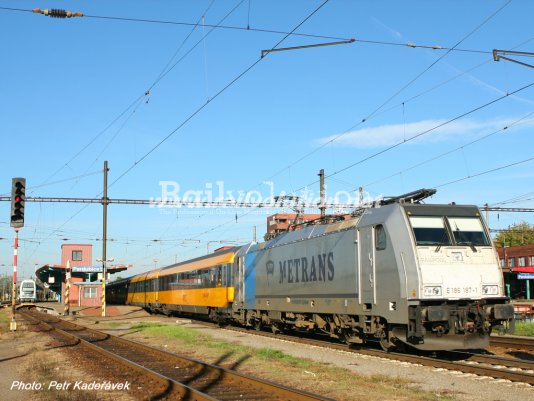 TRAXX Hauls RegioJet Train!