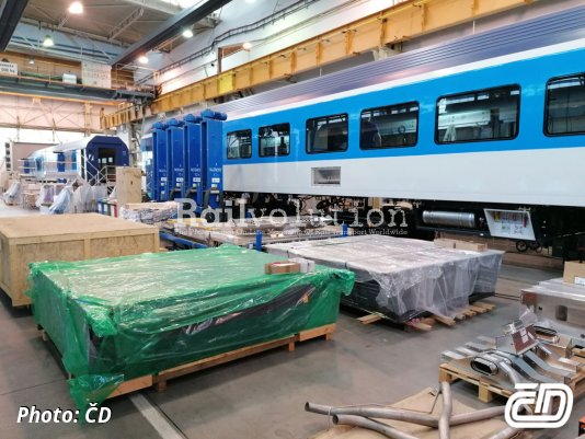 Viaggio Comfort Carriages For ČD Take Shape