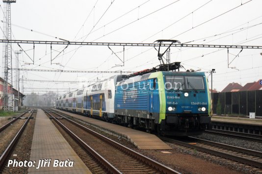 Hungarian KISSes Traveling Home By Rail