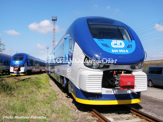 First Three Batch-Built LINK DMUs In Czech Republic 