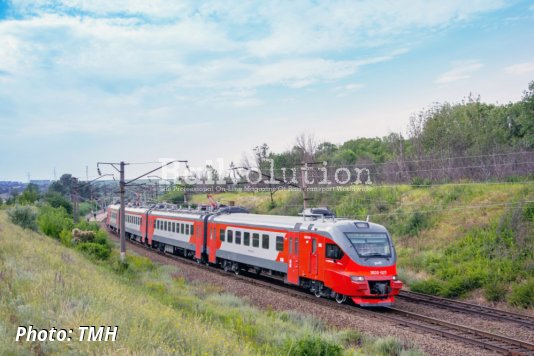Eight Class EP3D EMUs For RZD