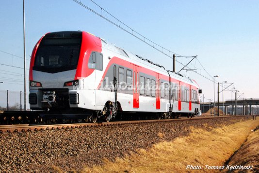 First Łódź FLIRT Starts Test Runs