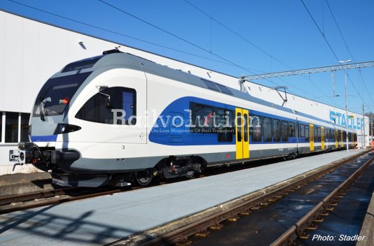 First MÁV FLIRTs Delivered