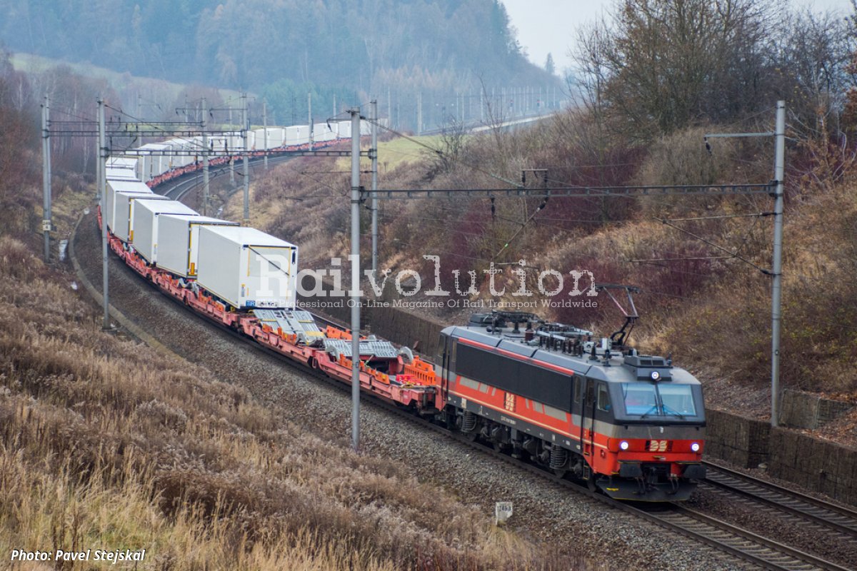 New Routes For RoadrailLink | Railvolution