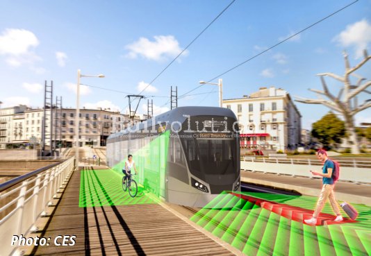 Head-Up Displays From Cars For Trams