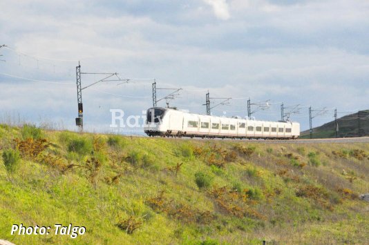Late-Running Avril - Renfe Warns Of Fines
