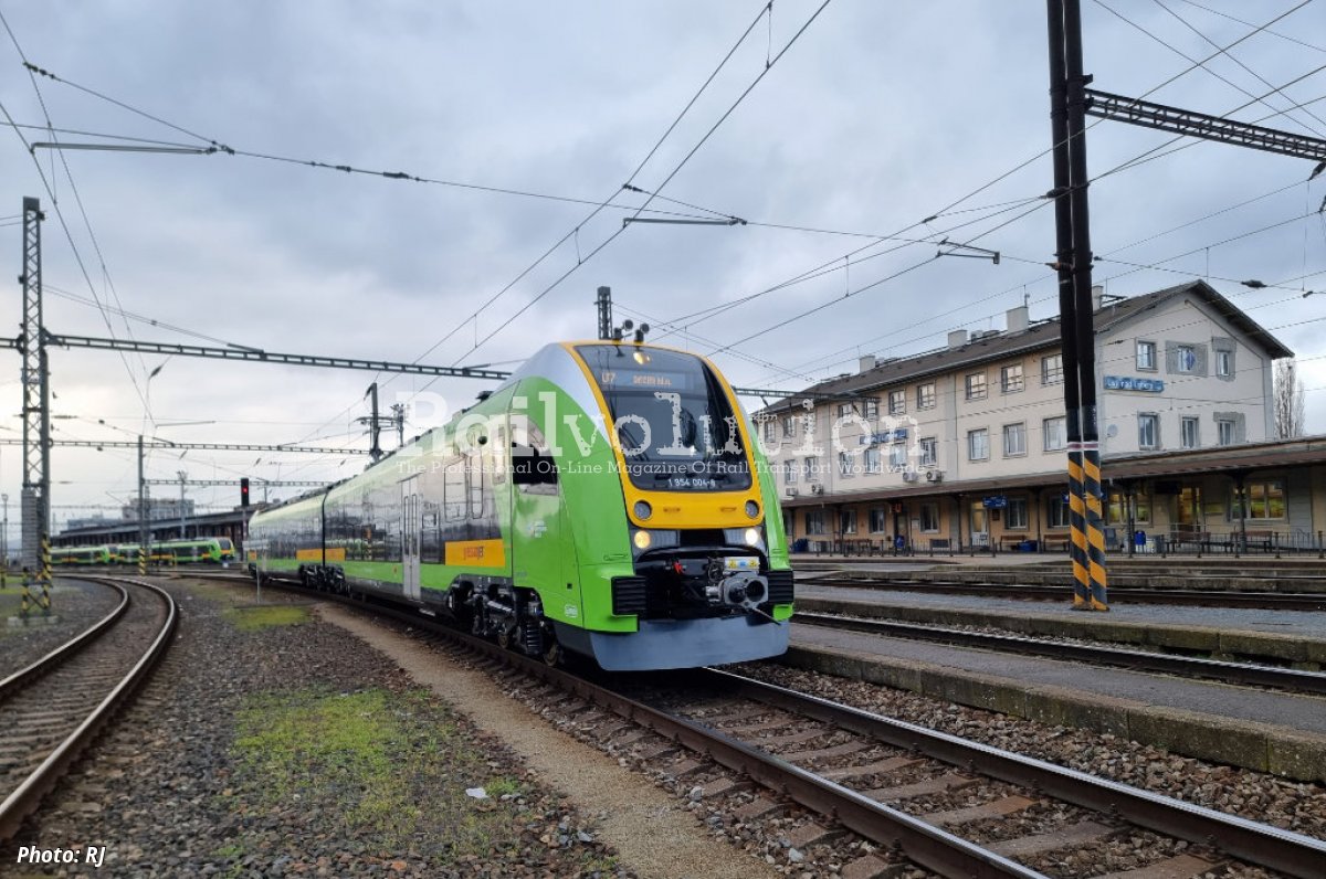 First Class 654 EMUs With RJ In Service Railvolution