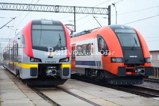 A Two-Car Acatus Plus EMU At Źmigród