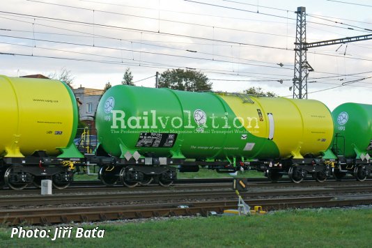 Standard-gauge tank wagons for various Ukrainian companies