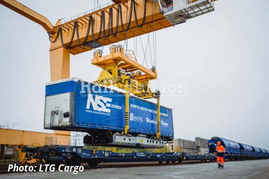 LTG Cargo and UZ tested the semi-trailer transport from Kaunas to Kyiv