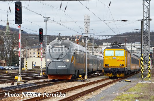 Sirius in test passenger service