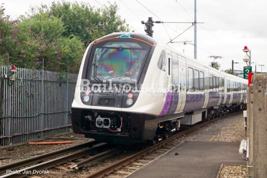 First Class 345 Aventra EMU Starts Testing 