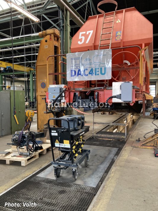 Voith to supply couplings for the first DAC train in commercial freight transport within Germany