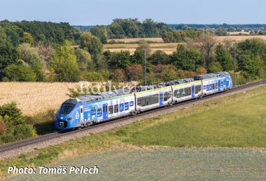 Coradia Polyvalent HEMU prototype at Velim