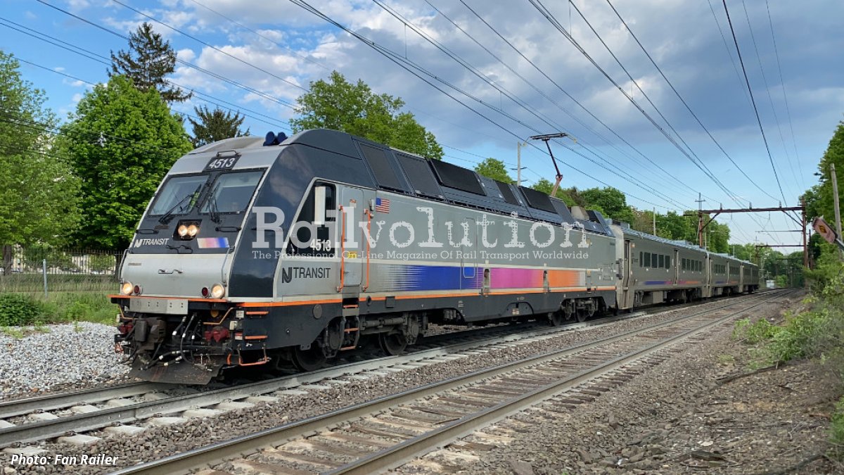 NJ TRANSIT ordered additional 200 Multilevel III cars and 12 Class