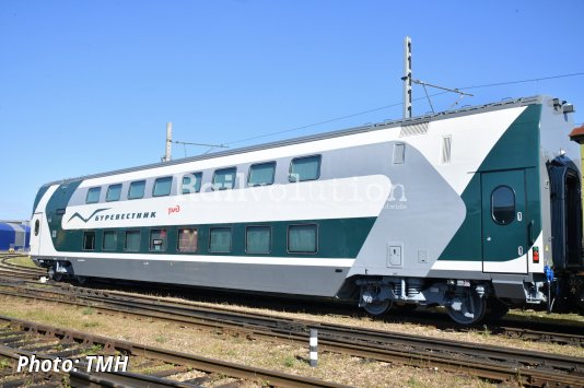 New double-deck cars for „Burevestnik“
