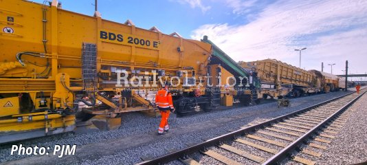 Plasser & Theurer is equipping its track maintenance machines with additional digital functions from PJM