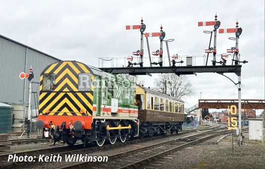 HydroShunter launched as UK’s first hydrogen-powered shunting locomotive