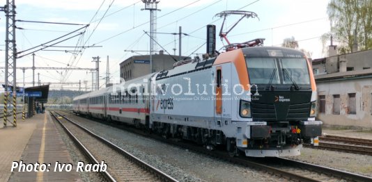 Driver's training runs on a Vectron for Leo Express