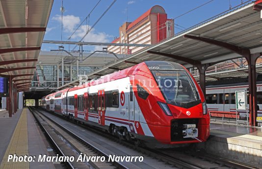 Cercanías de Madrid: first Class 453s in service