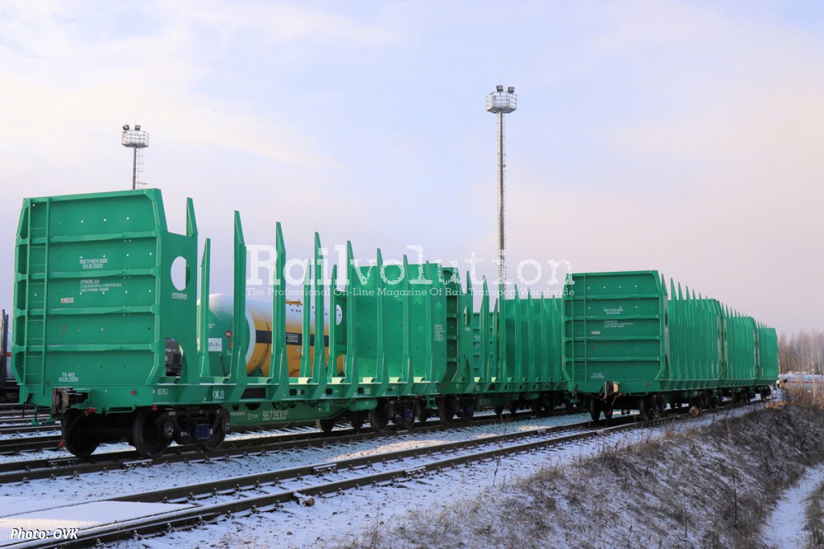 13 6852
