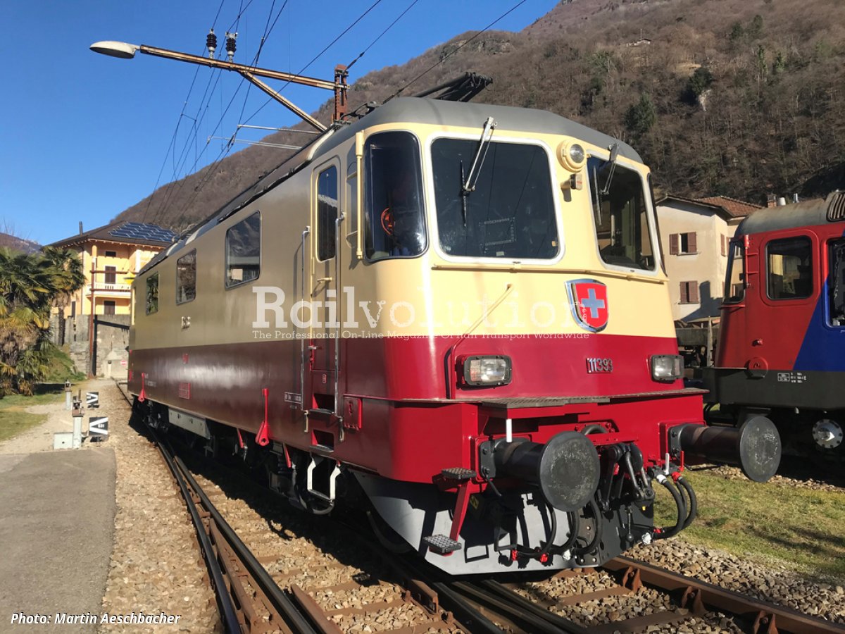 Re 421 393 In A TEE Look | Railvolution