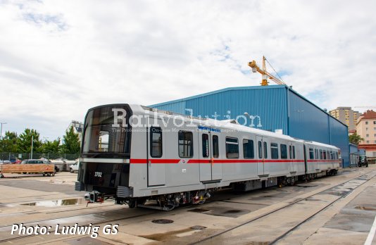 Wiener Linien First X-Wagens Complete